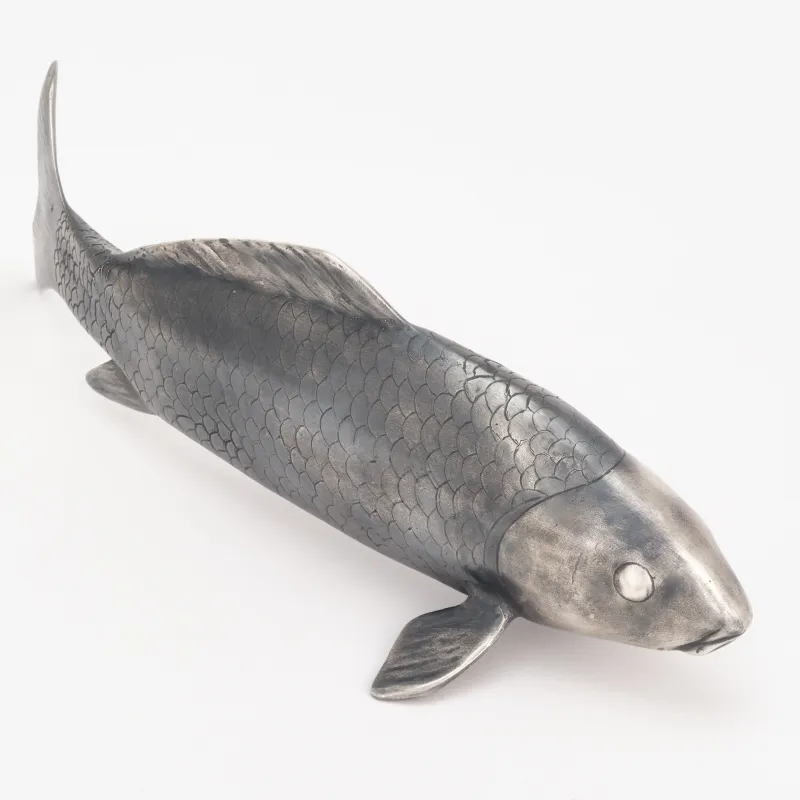 Jana Pfeifer Koi, left side view of the silver fish with finely engraved scales